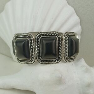 Classic Edgy Western Style Silver Tone Black Resin Stone Bracelet